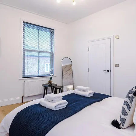 Luxury 3bed Centre Sleeps 6