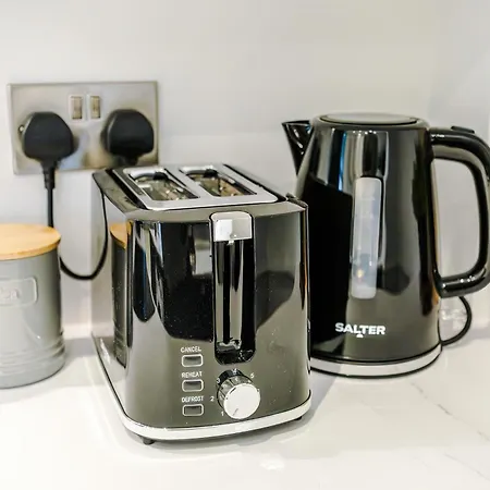 Luxury 3bed Centre Sleeps 6 *