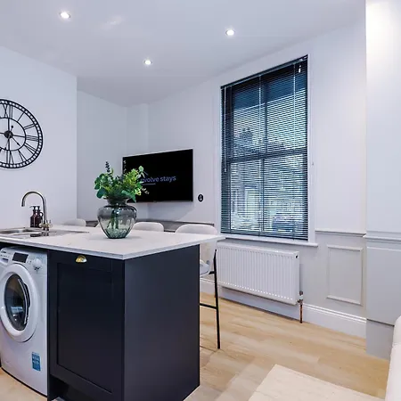 Luxury 3bed Centre Sleeps 6 아파트 *