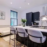 Luxury 3bed Centre Sleeps 6 يورك