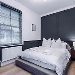 شقة Luxury 3bed Centre Sleeps 6 *