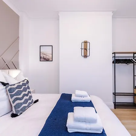 דירה Luxury 3bed Centre Sleeps 6 *